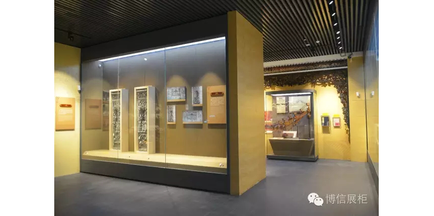 博物館展櫃（guì）