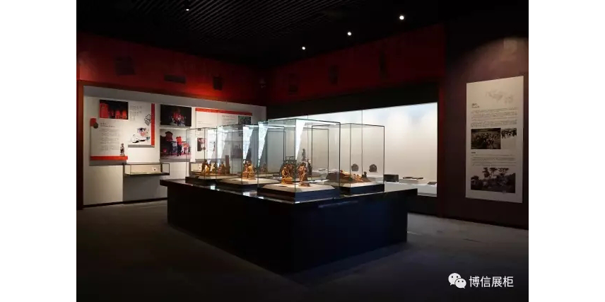 博（bó）物（wù）館展櫃