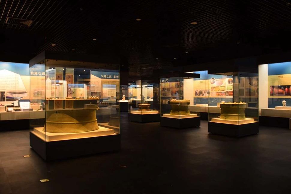 博物（wù）館展櫃