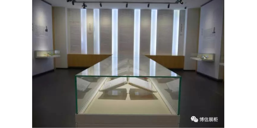 博物館展櫃（guì）