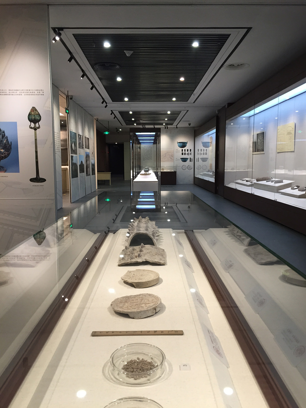 文物（wù）展櫃